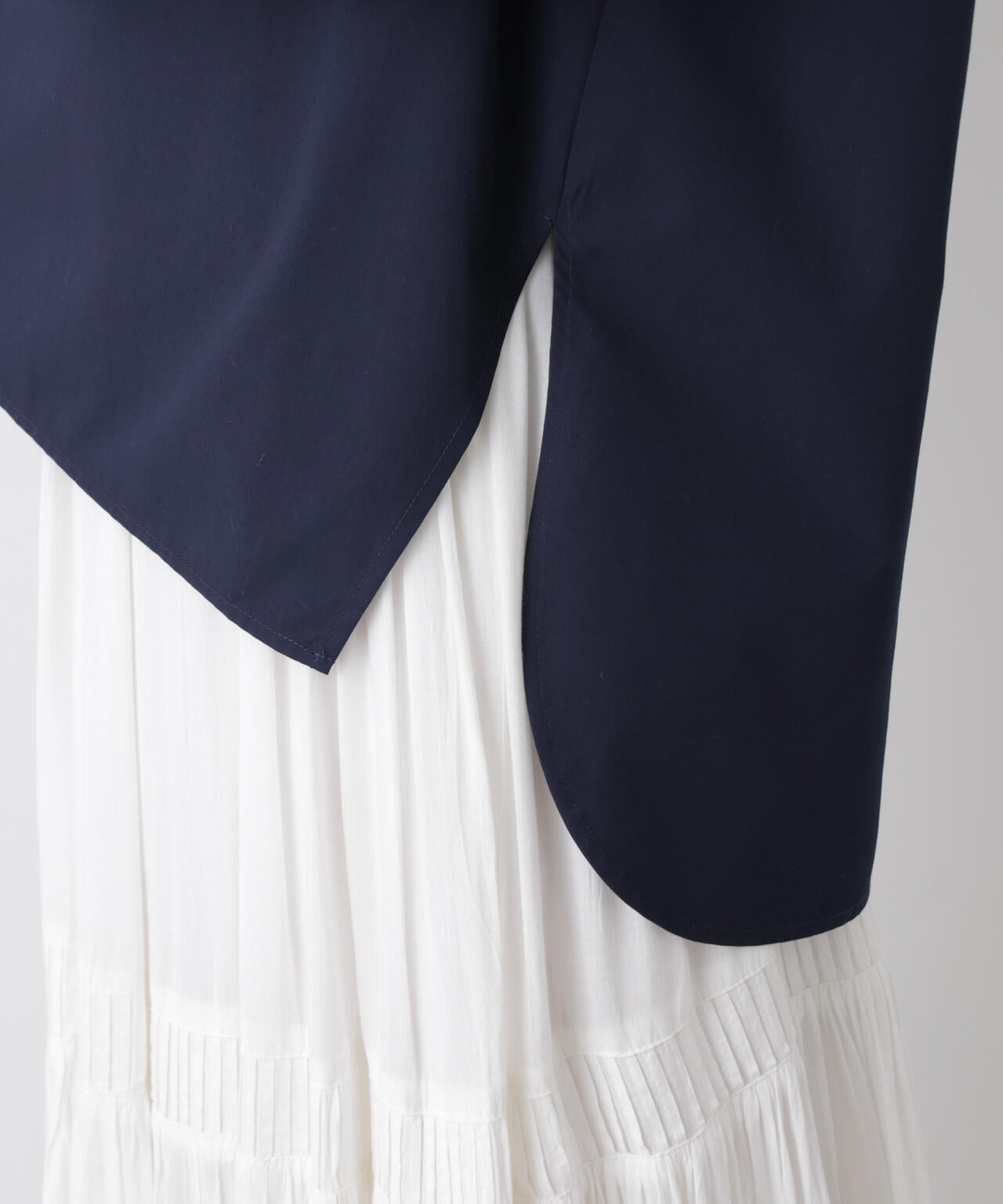 ディープVスキッパープルオーバーシャツ 6736120309