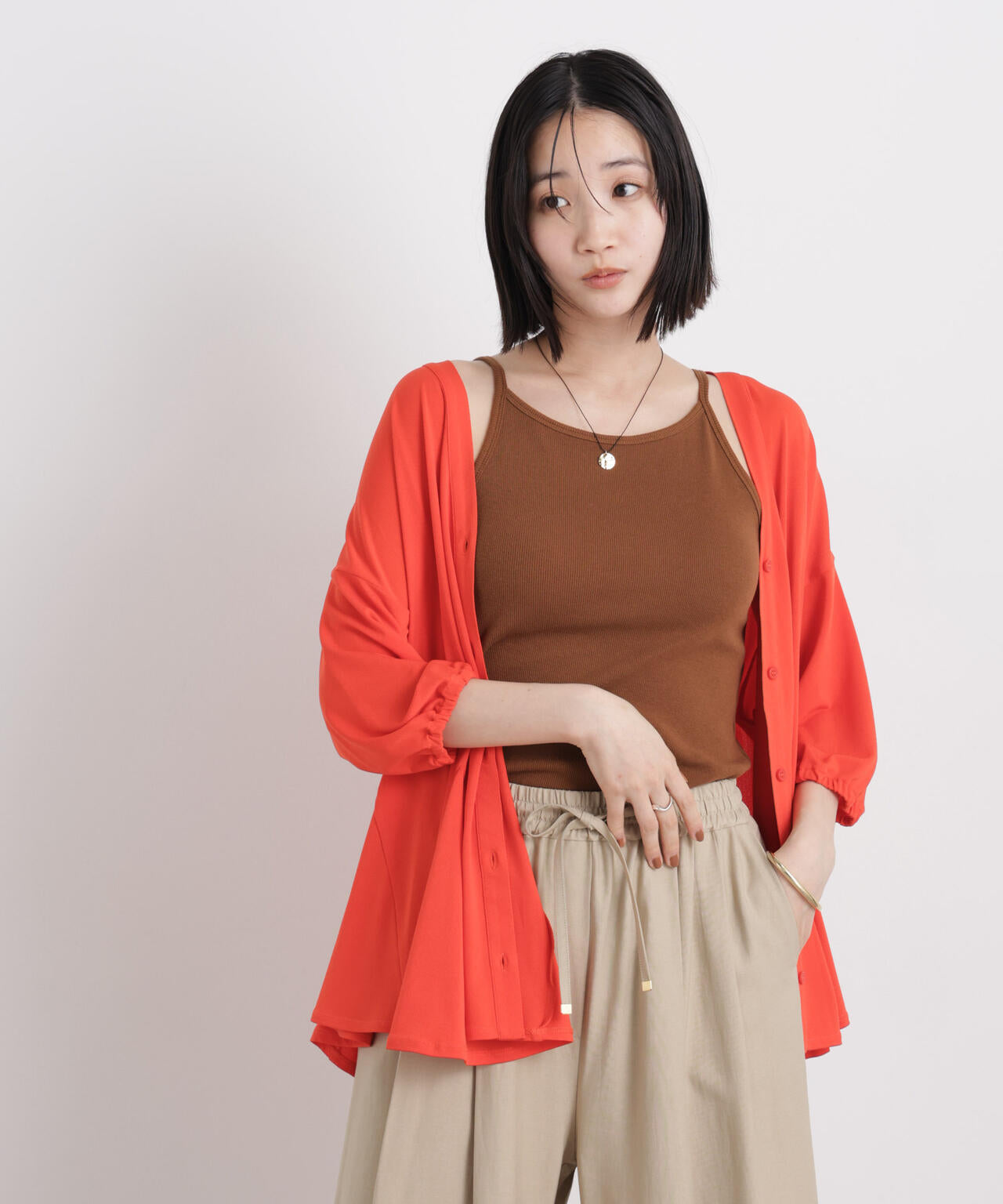 カットジョーゼットマチフレアVネックブラウス 6736121305