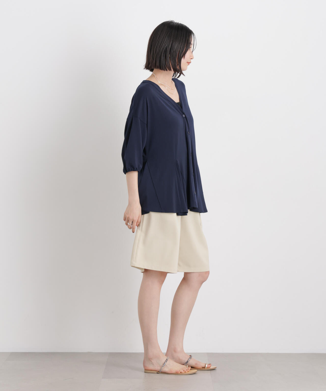 カットジョーゼットマチフレアVネックブラウス 6736121305