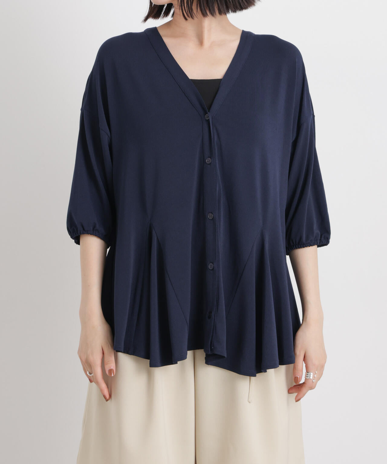 カットジョーゼットマチフレアVネックブラウス 6736121305