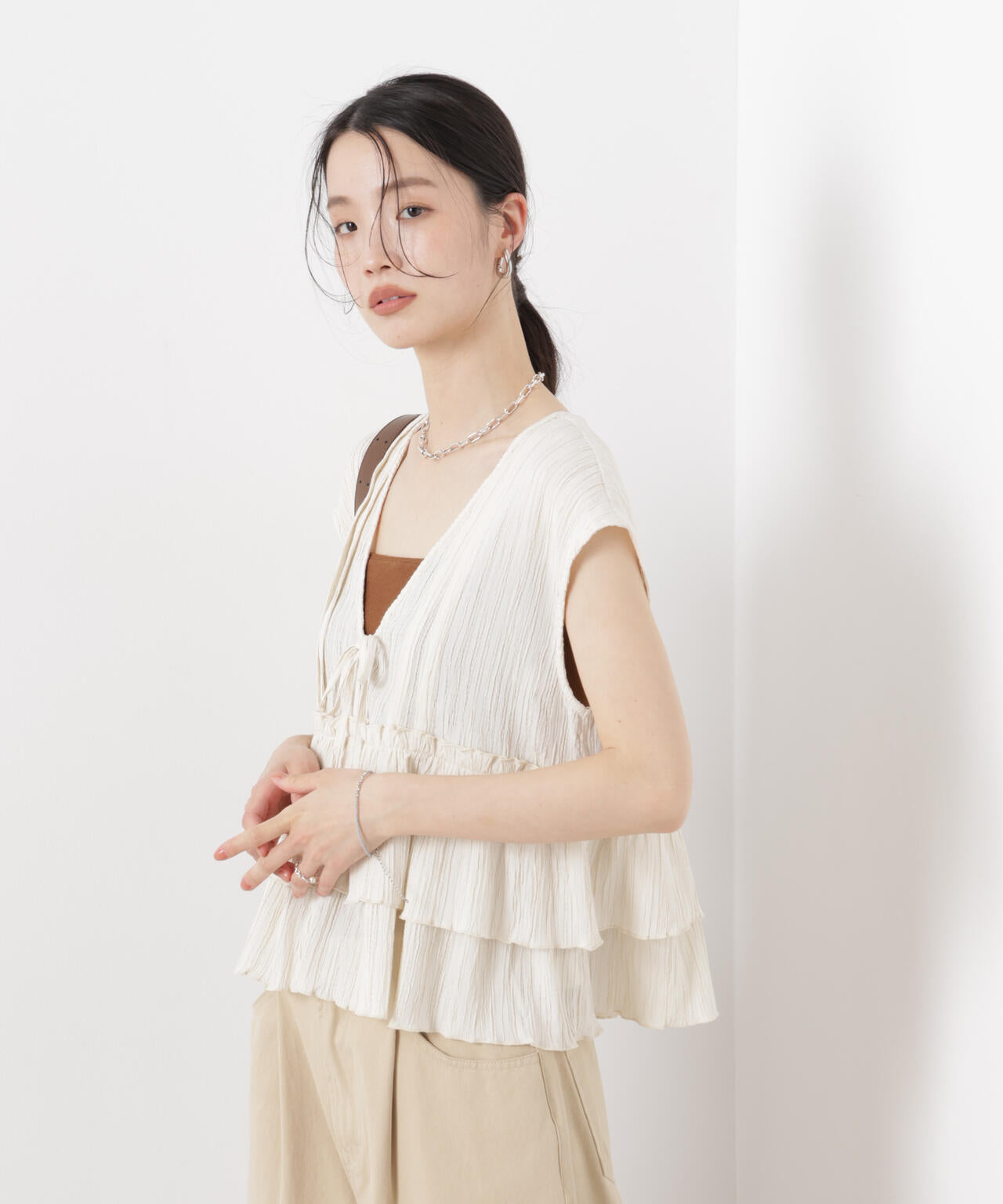 シャーリング楊柳ティアードフリルブラウス 6736121313