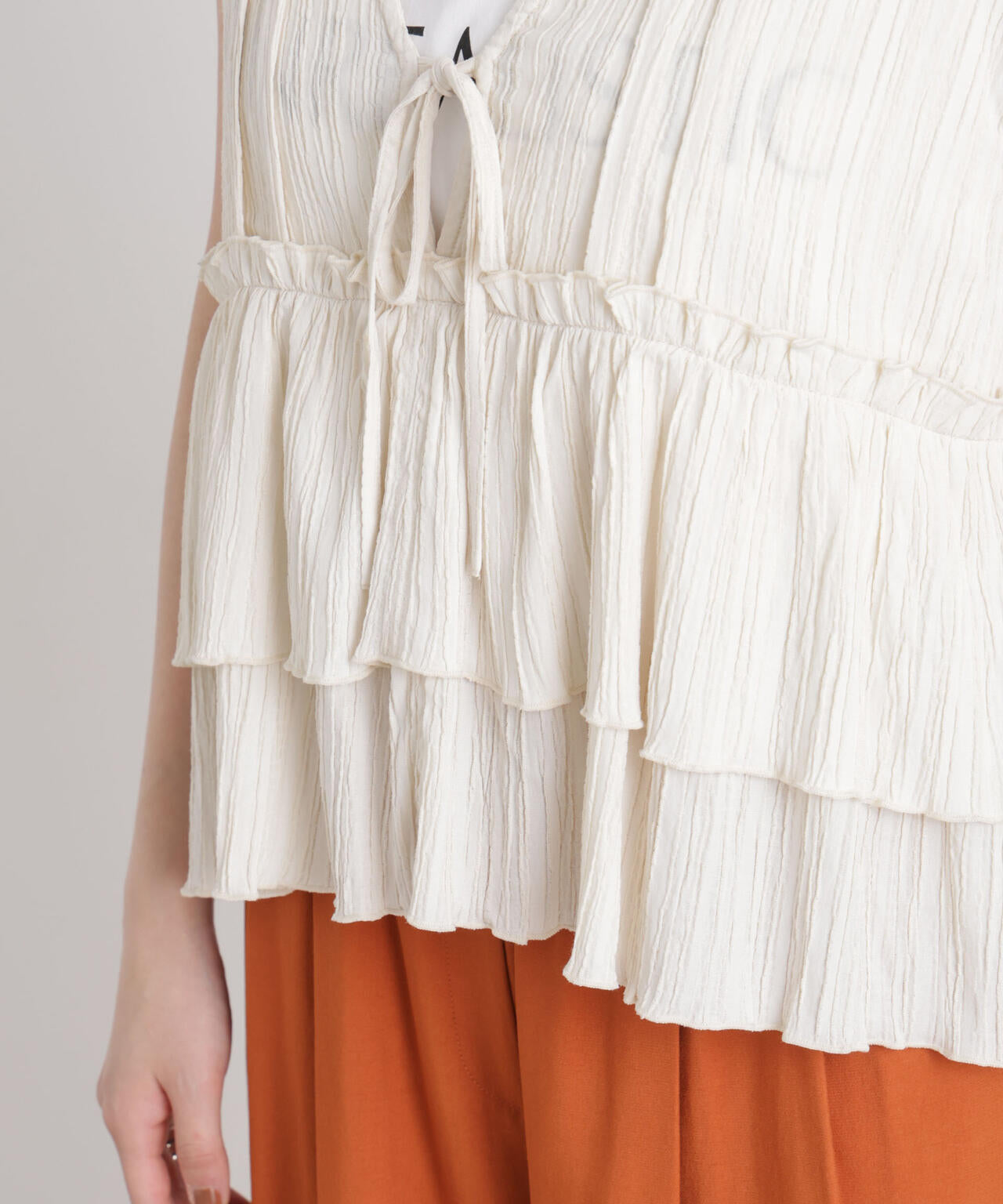 シャーリング楊柳ティアードフリルブラウス 6736121313