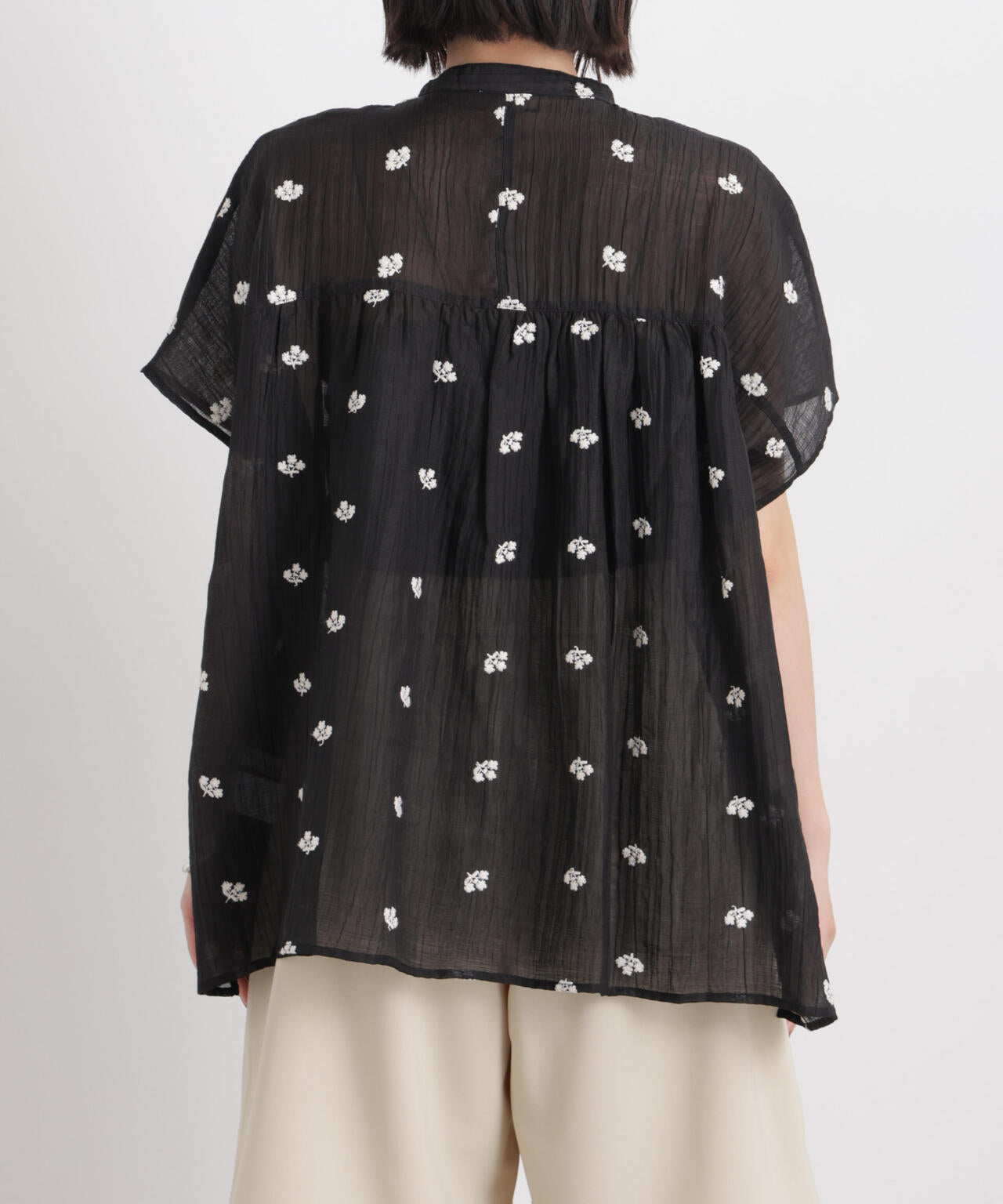 小花柄エンブロイダリーシアーワイドブラウス 6736121314