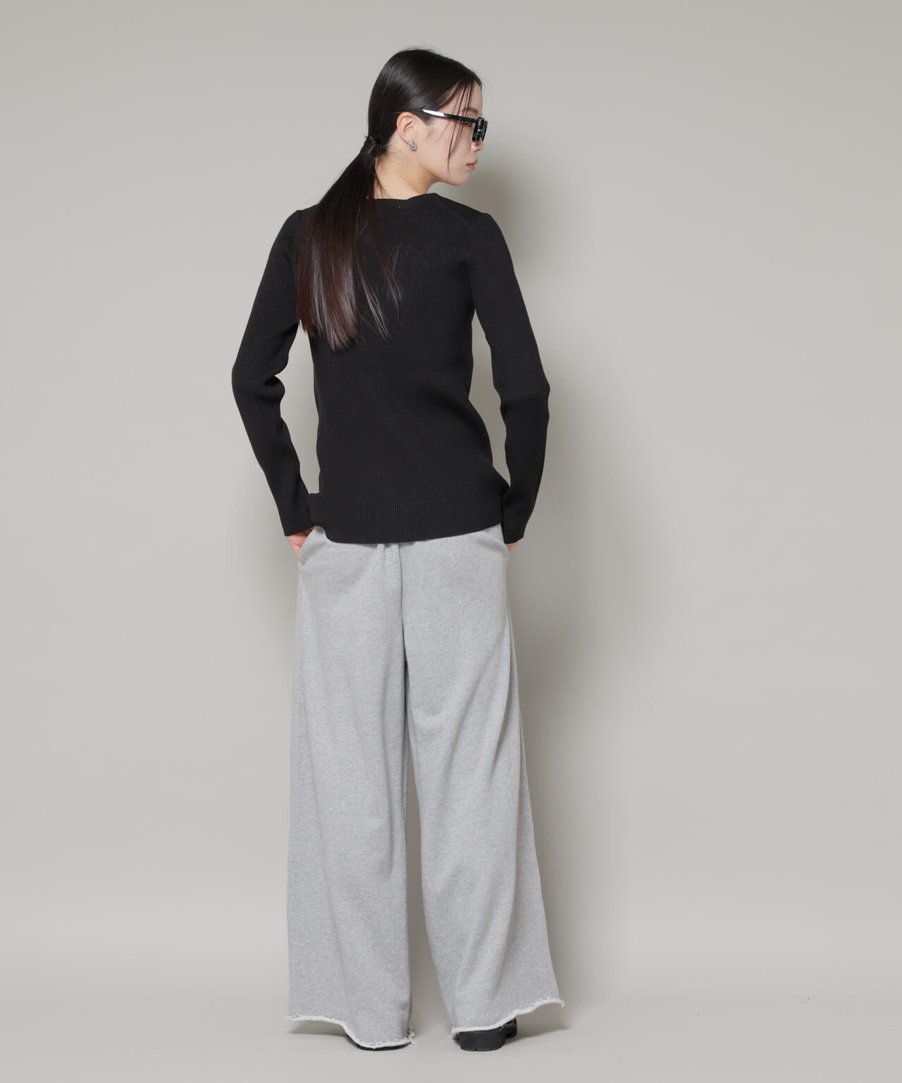 裾スリットVネックリブカーディガン 6736122300