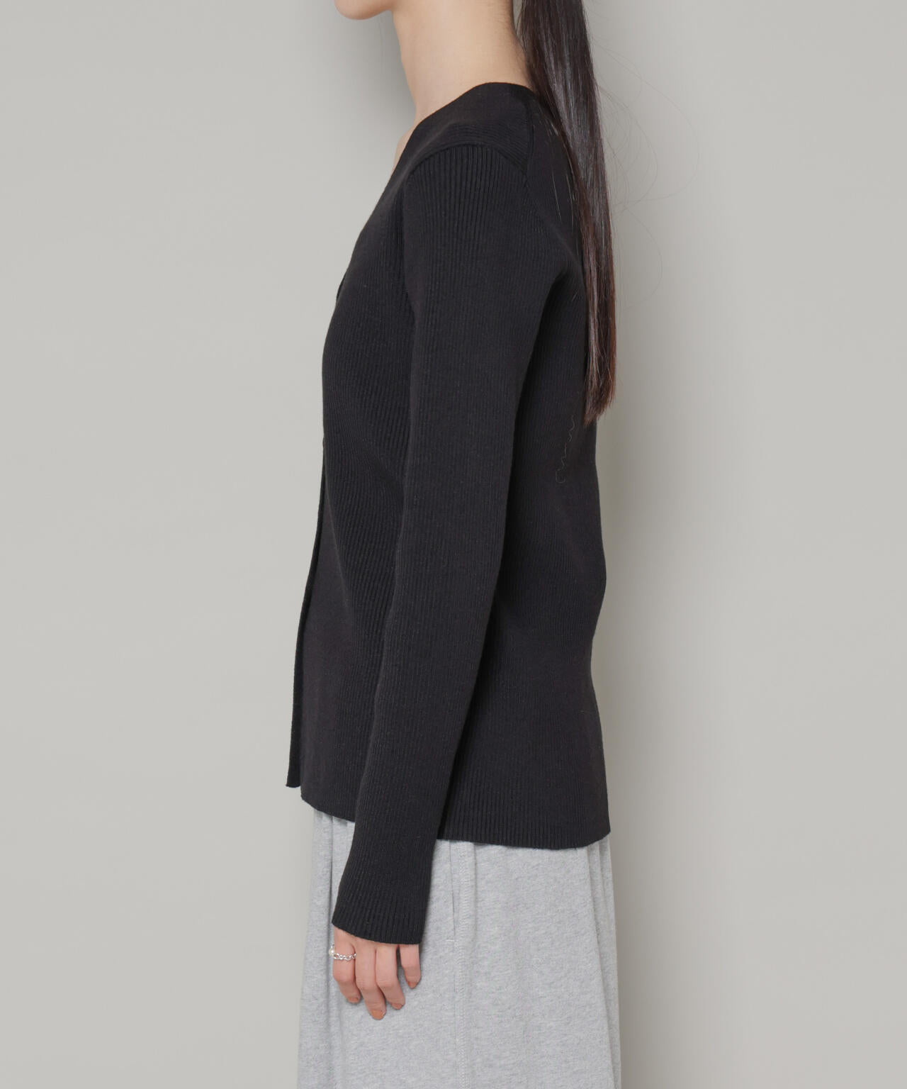 裾スリットVネックリブカーディガン 6736122300