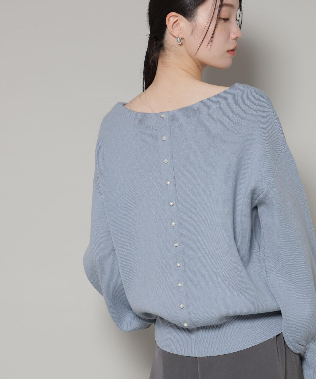 前後2wayセンターパール釦プルオーバーニット 6736122301