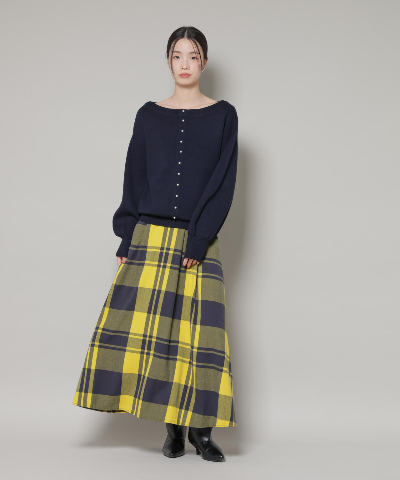 前後2wayセンターパール釦プルオーバーニット 6736122301