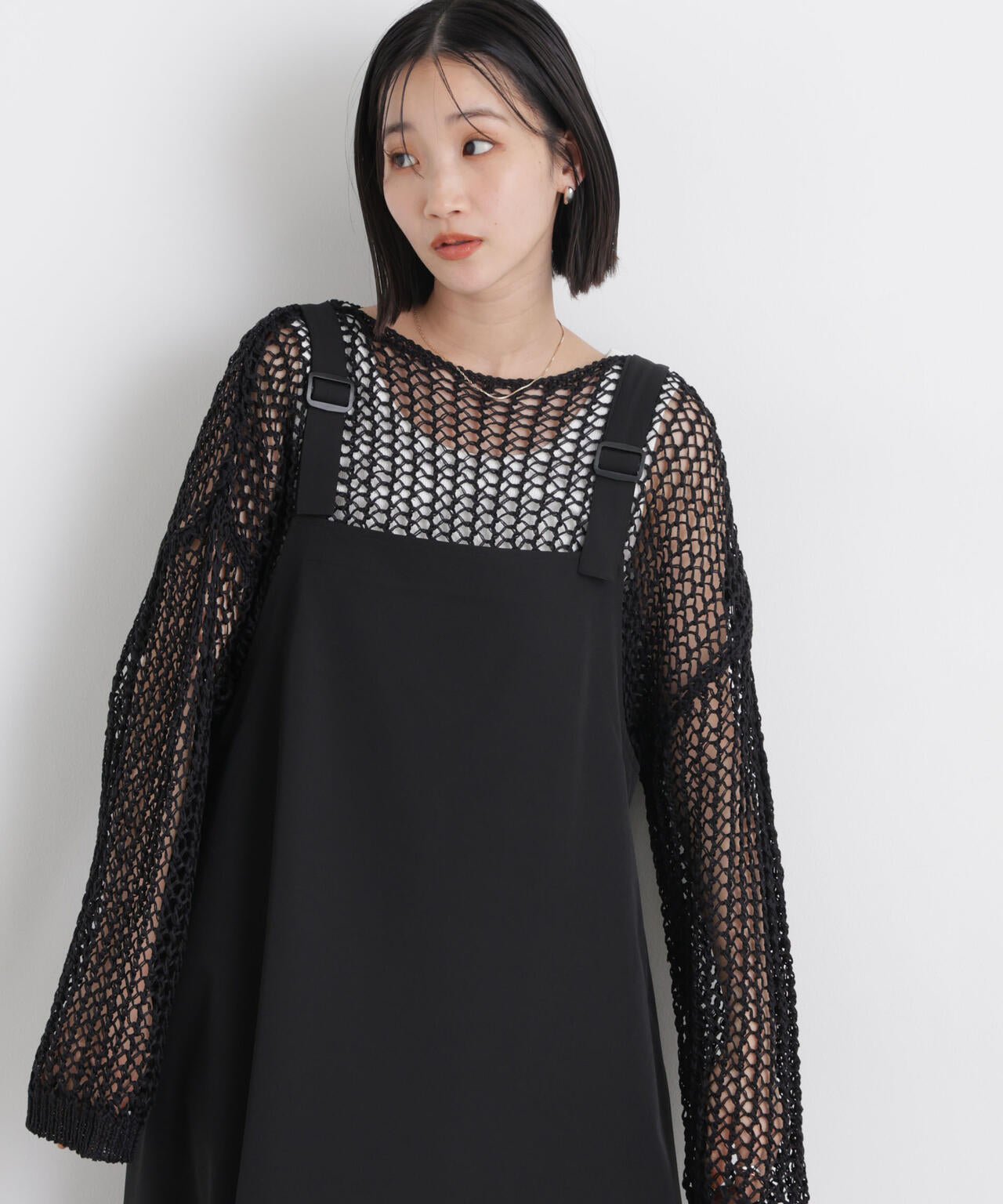 ワイドシルエットメッシュニットプルオーバー