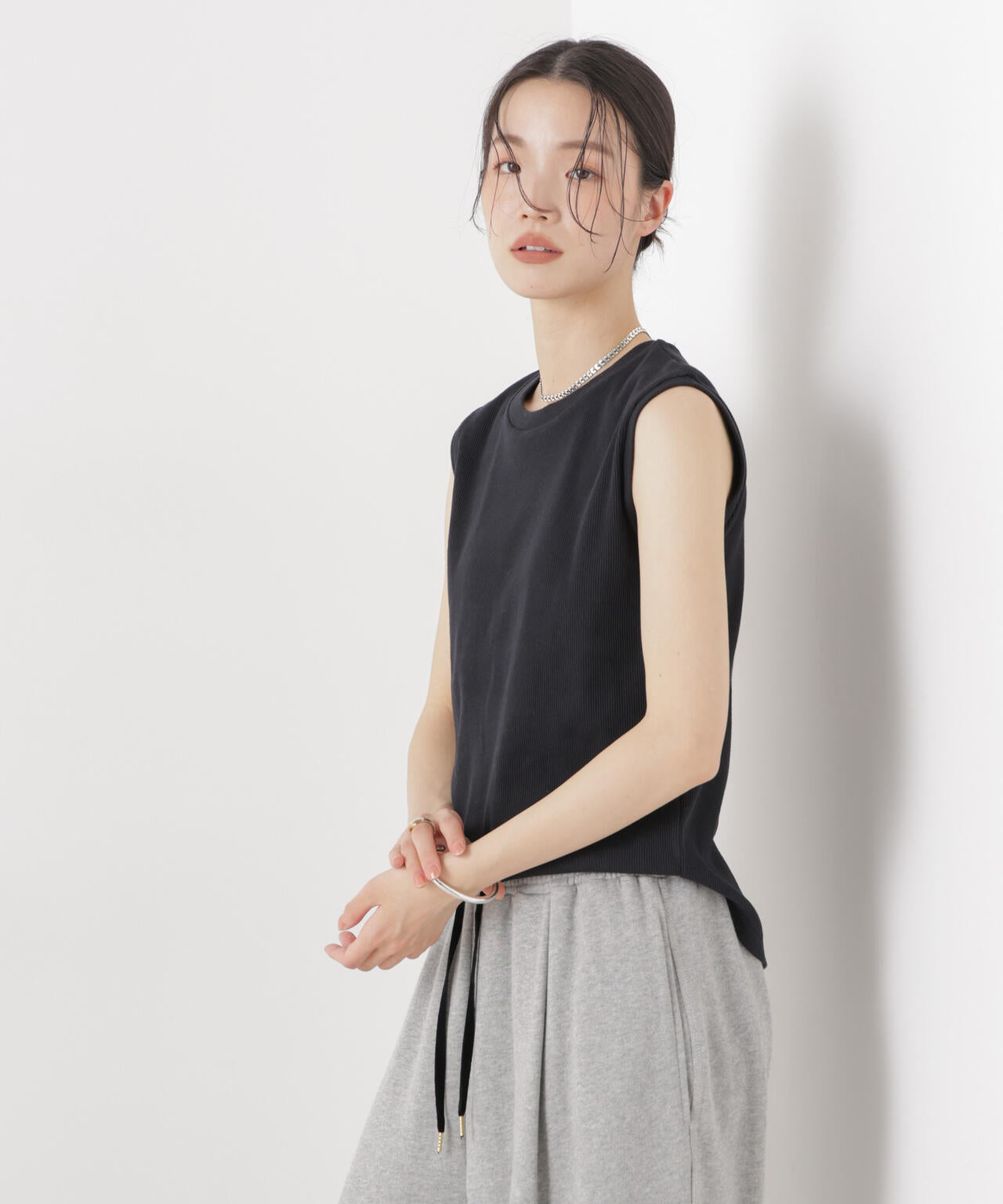 UVカット抗菌防臭吸水速乾イージーケアノースリーブトップス 6736124309