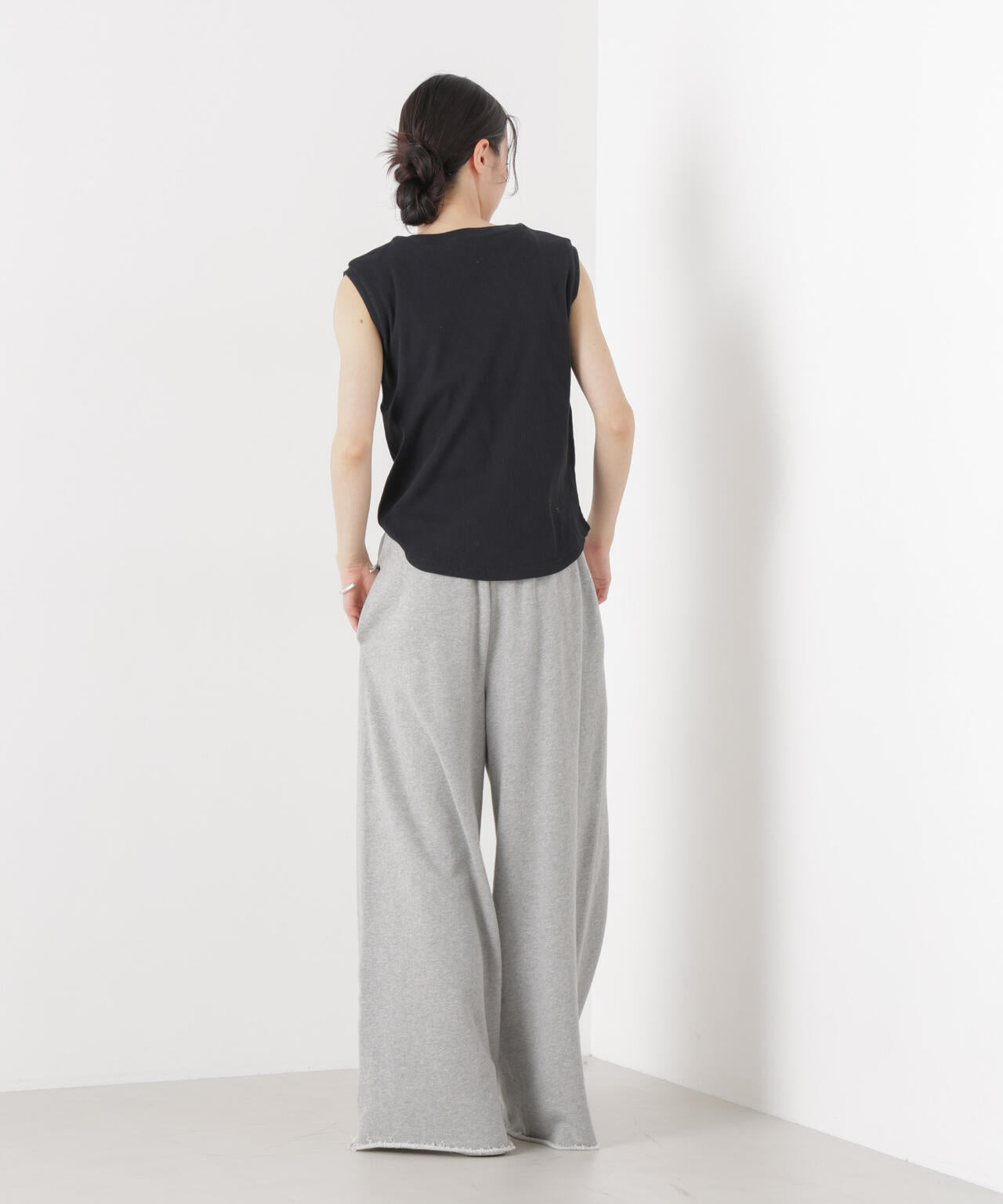 UVカット抗菌防臭吸水速乾イージーケアノースリーブトップス 6736124309