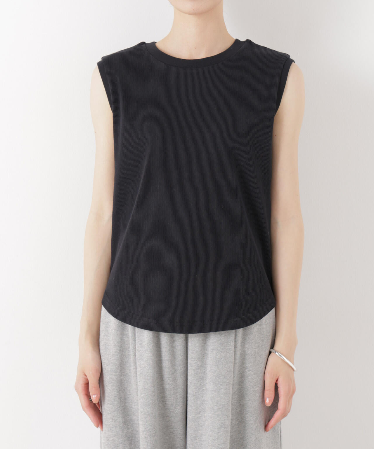 UVカット抗菌防臭吸水速乾イージーケアノースリーブトップス 6736124309