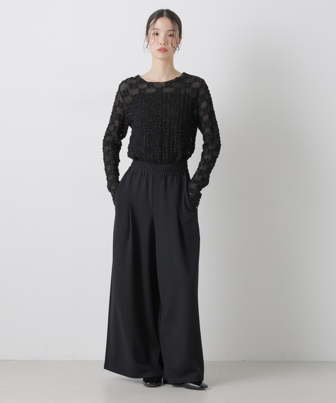 タックワイドカットジョーゼットパンツ 6736127301