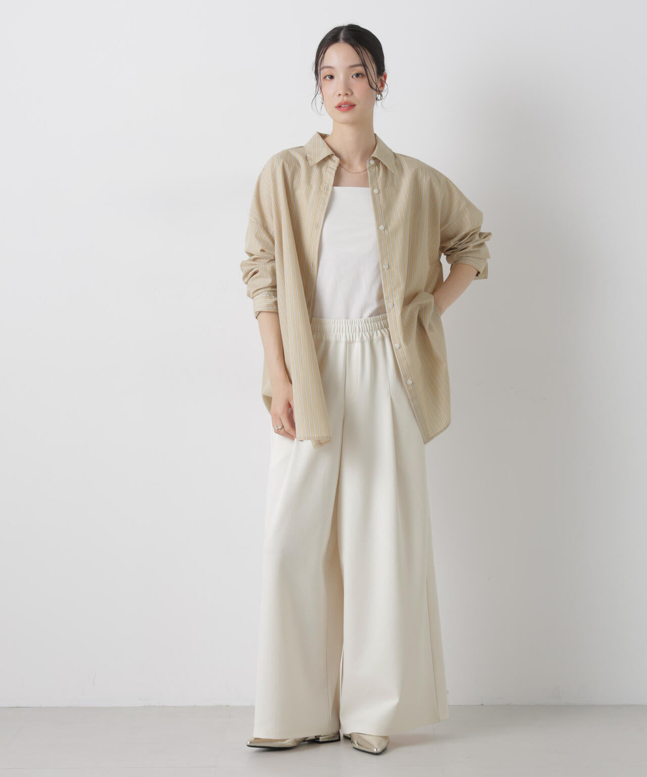 タックワイドカットジョーゼットパンツ 6736127301