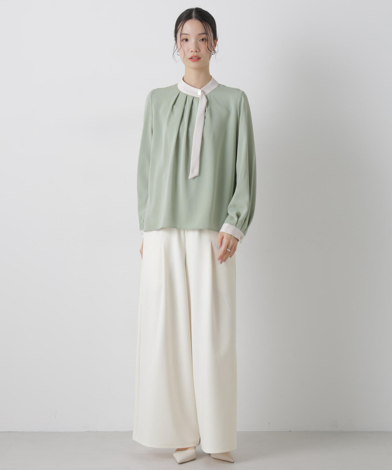 タックワイドカットジョーゼットパンツ 6736127301