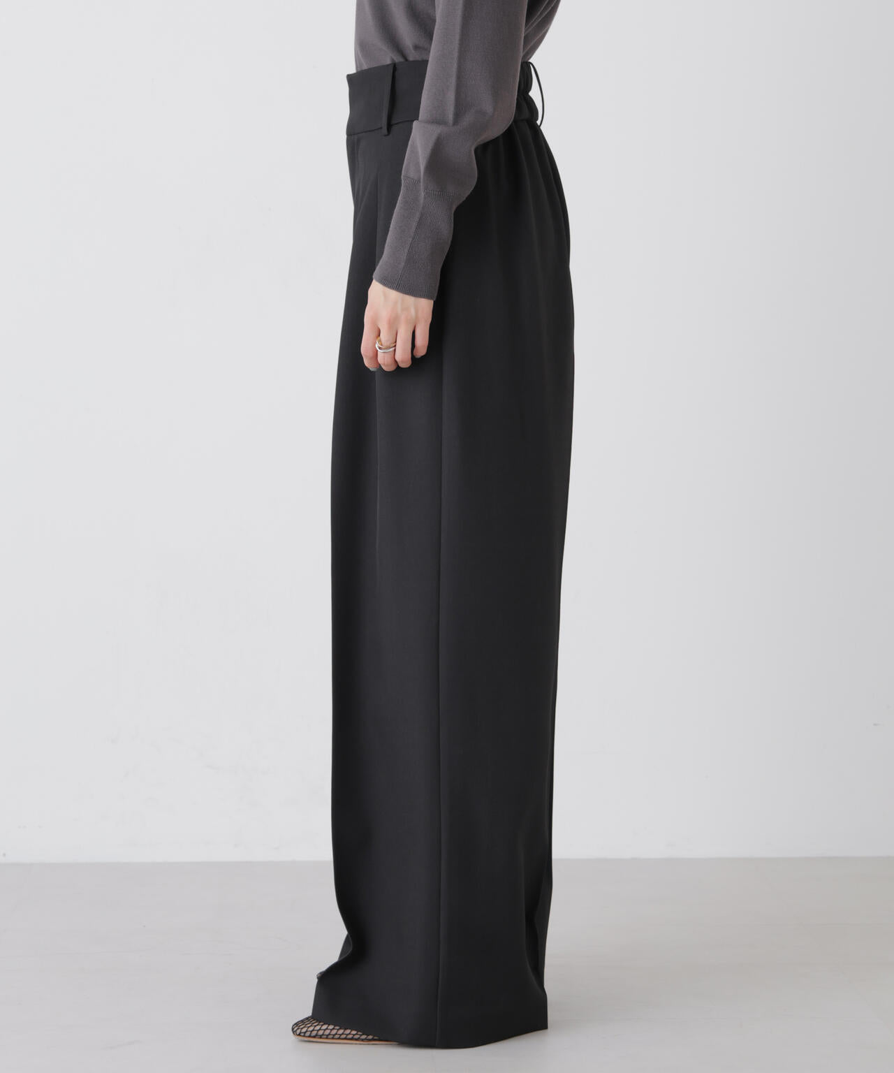 ハイウエストツータックワイドパンツ 6736127303