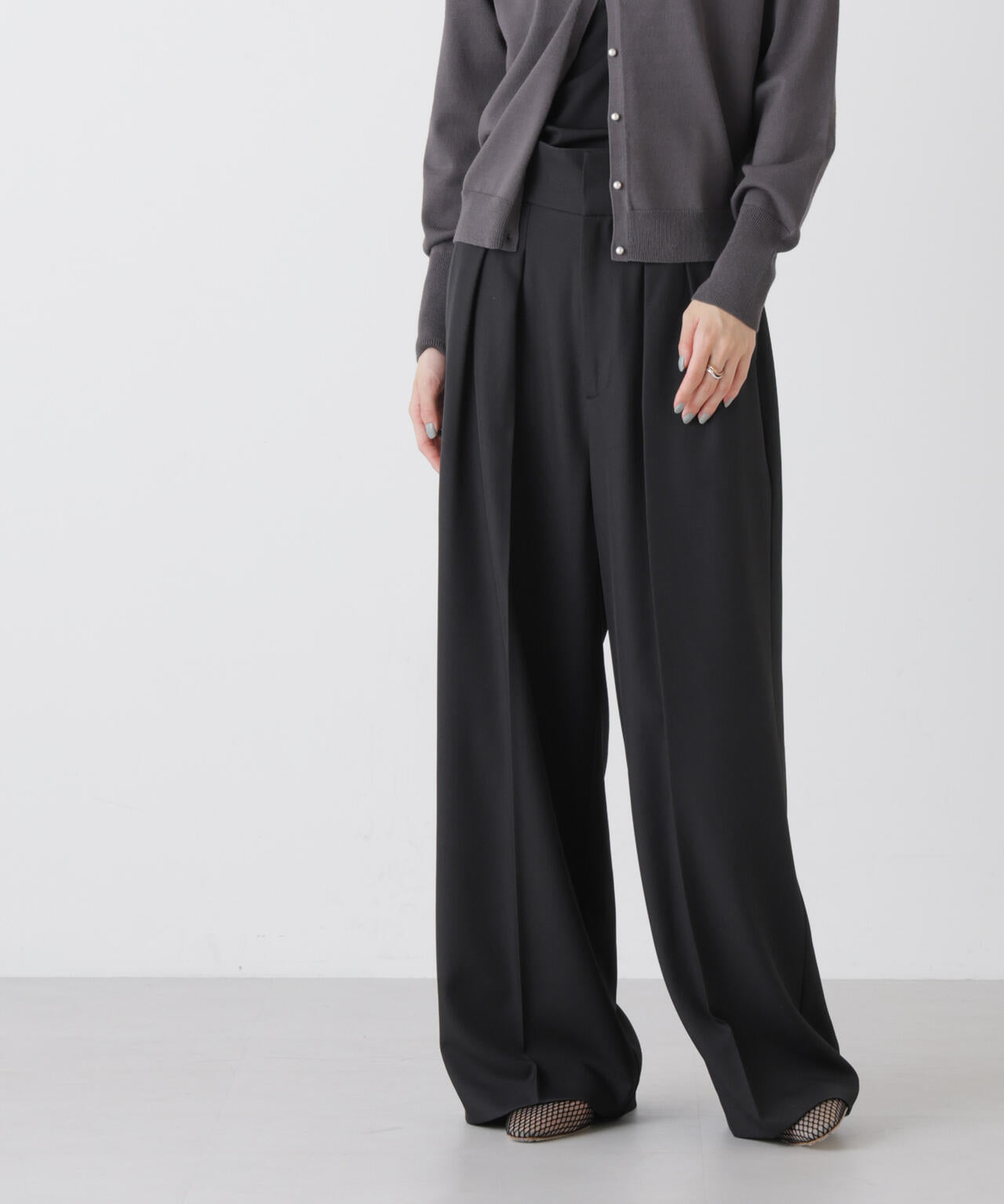 ハイウエストツータックワイドパンツ 6736127303