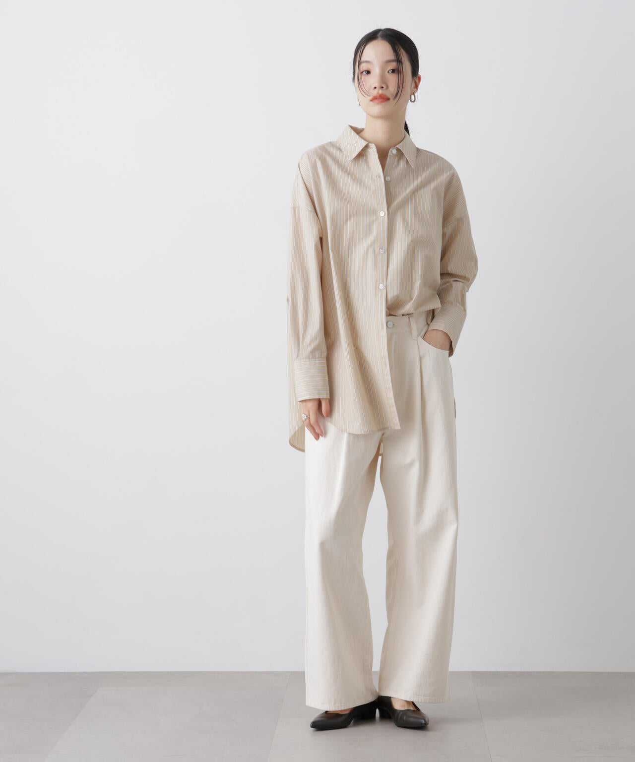 コットンツイルタックワイドパンツ 6736127304