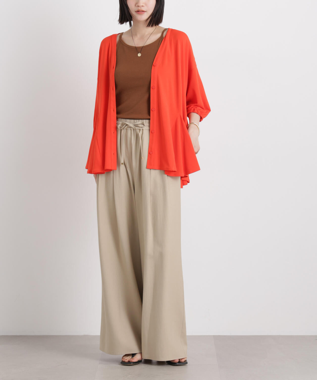 165cm　B:80 W:59 H:85 着用サイズ：F