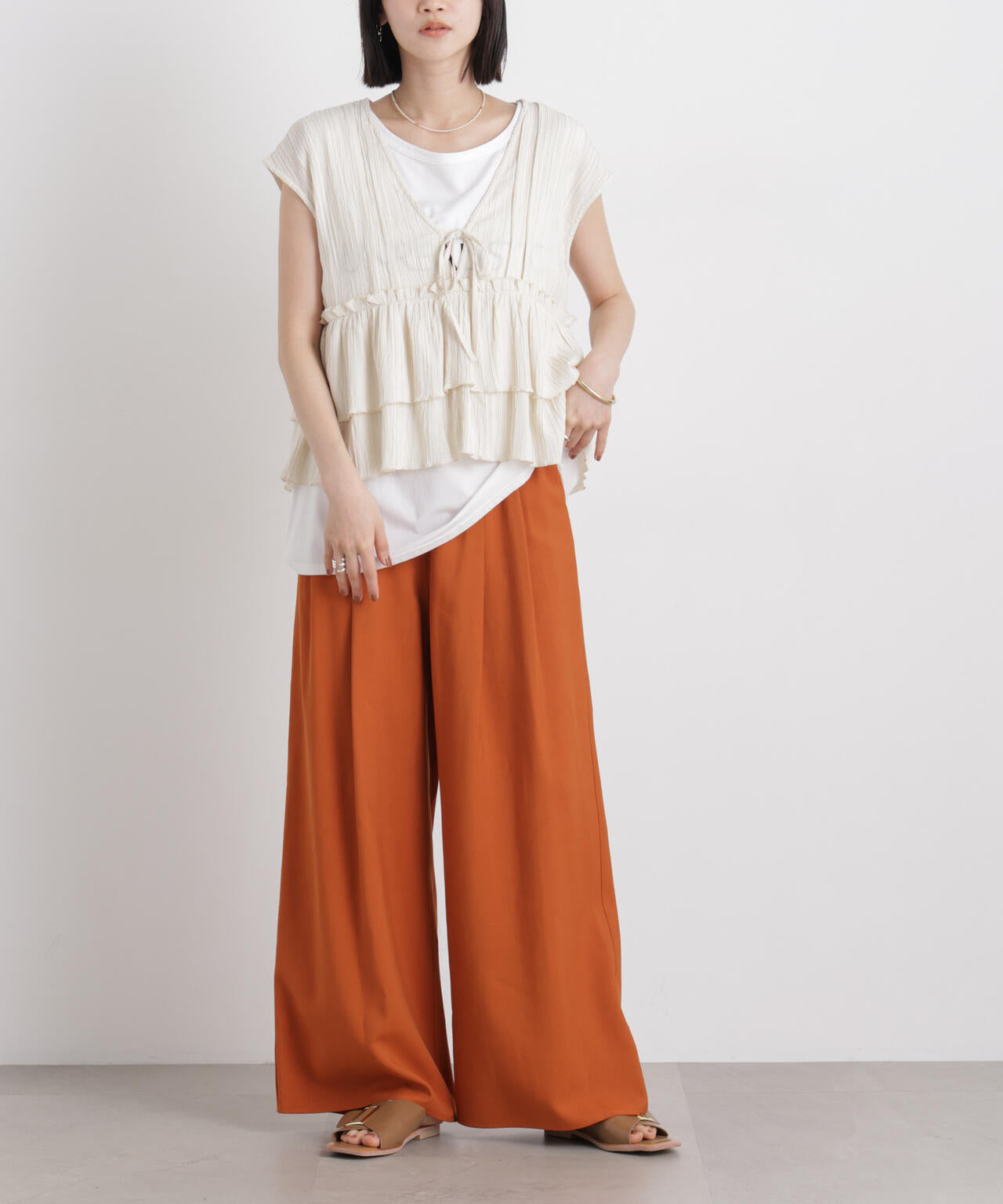 165cm　B:80 W:59 H:85 着用サイズ：F