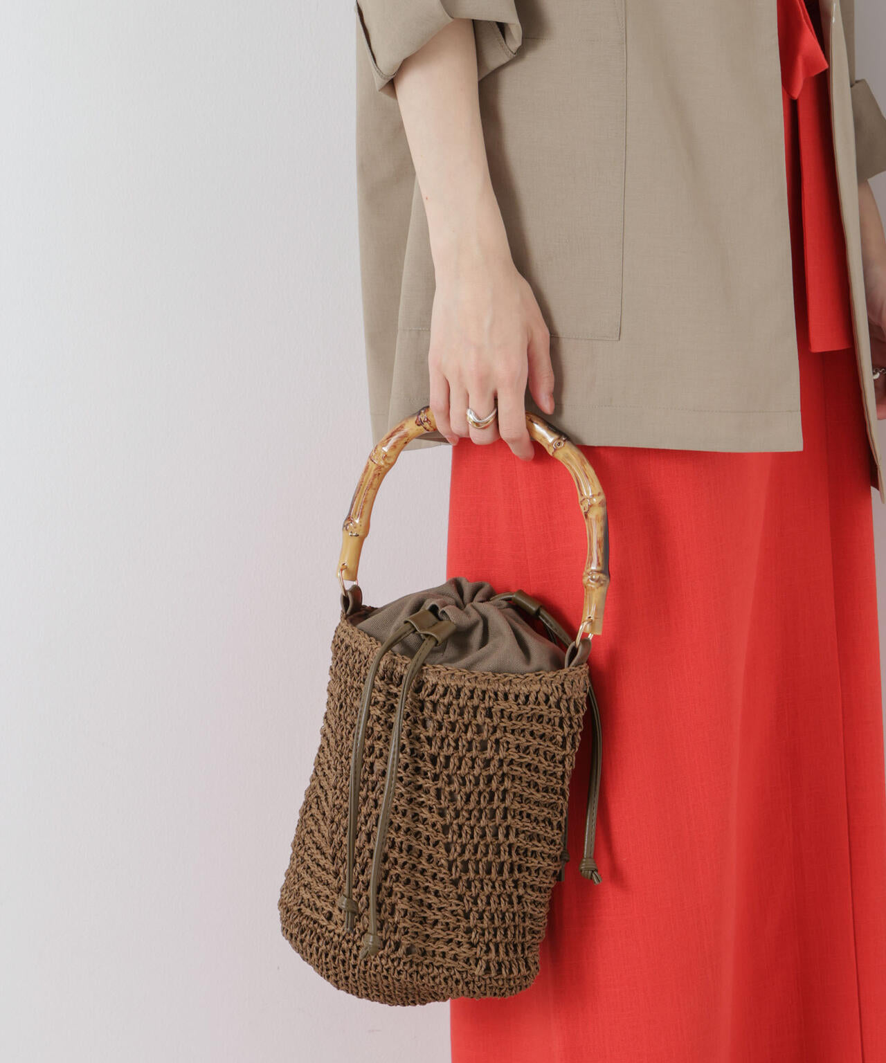 バンブー調ハンドルペーパー編みバッグ