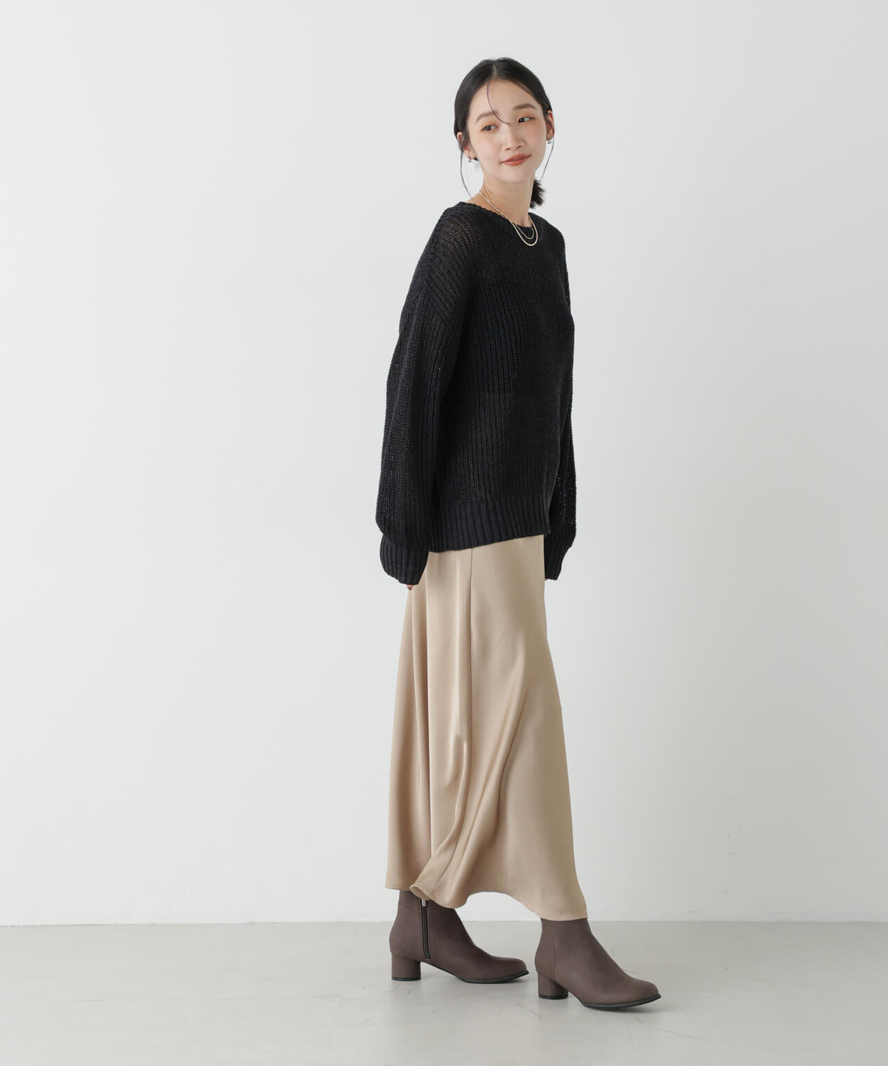ロービングクルーネックルーズニット 6736222335