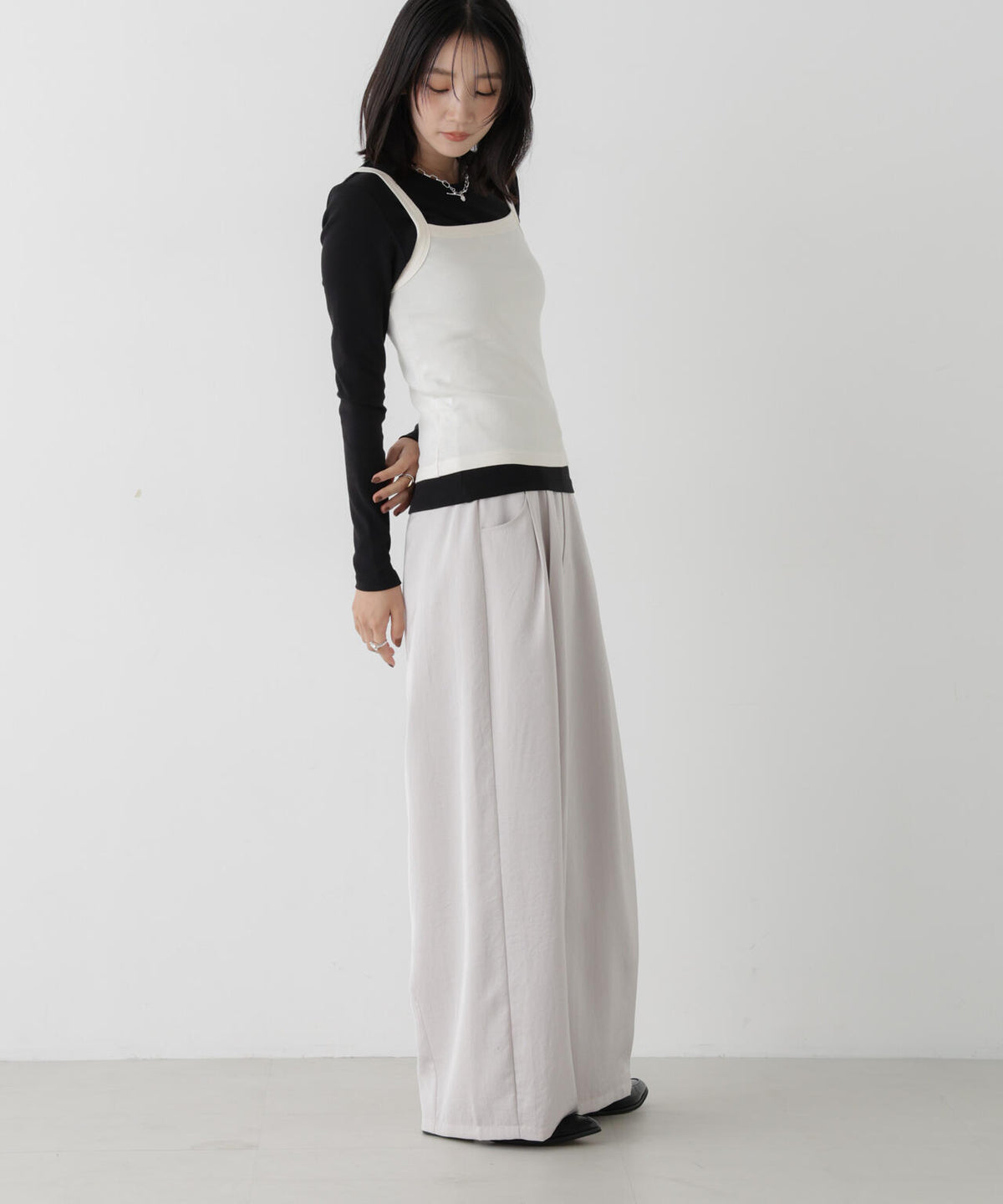 WEB限定/ロンT×キャミ カットレイヤードアンサンブルセット 6736223309