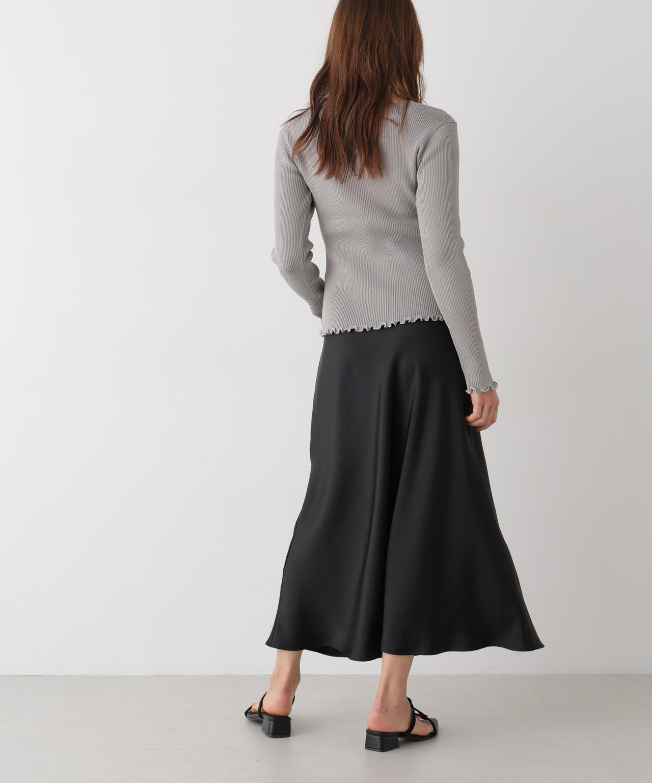 サテンフレアスカート 6736230307