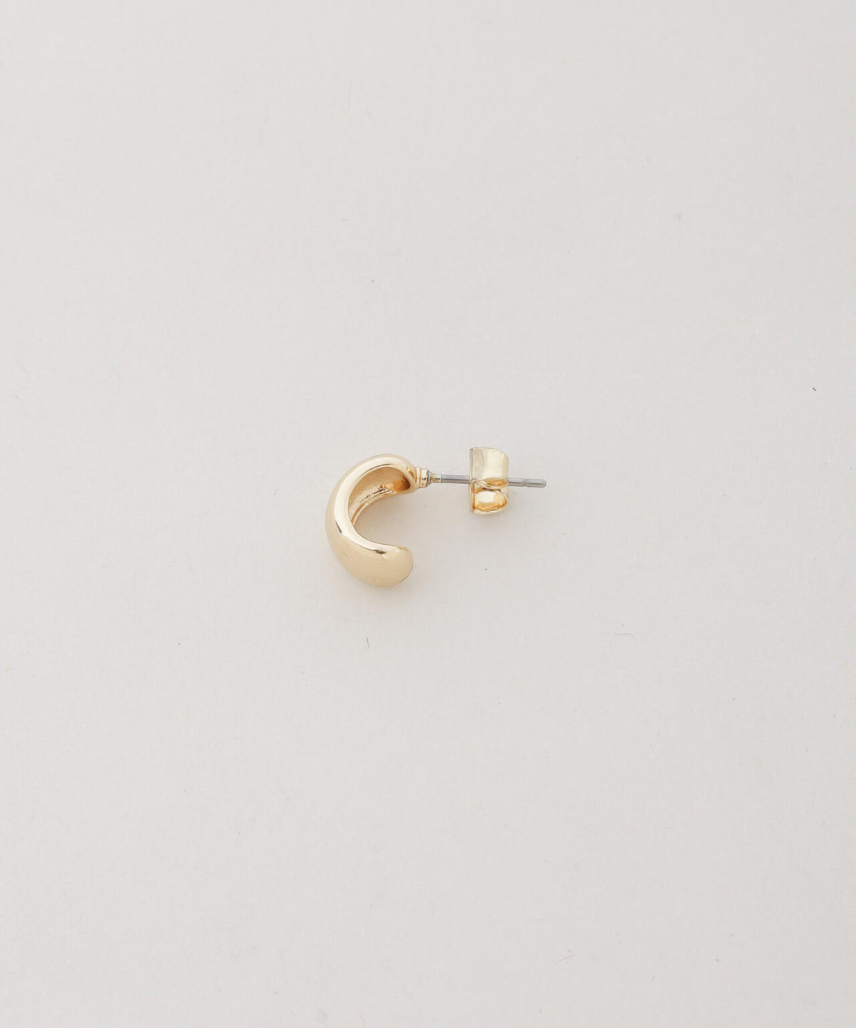 ミニオーバルピアス 6736245300