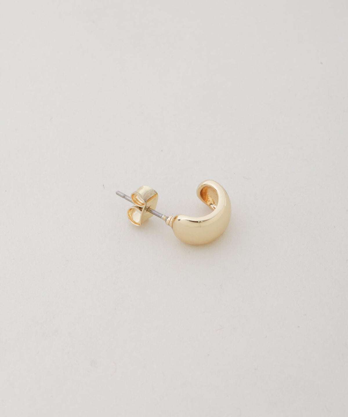 ミニオーバルピアス 6736245300