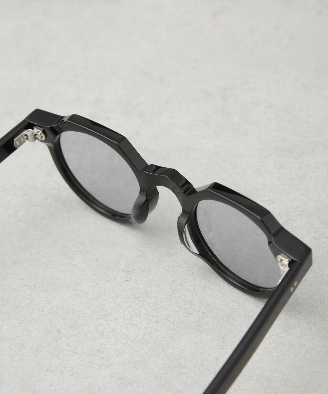 NEW.(Few.)/F25 6705140025