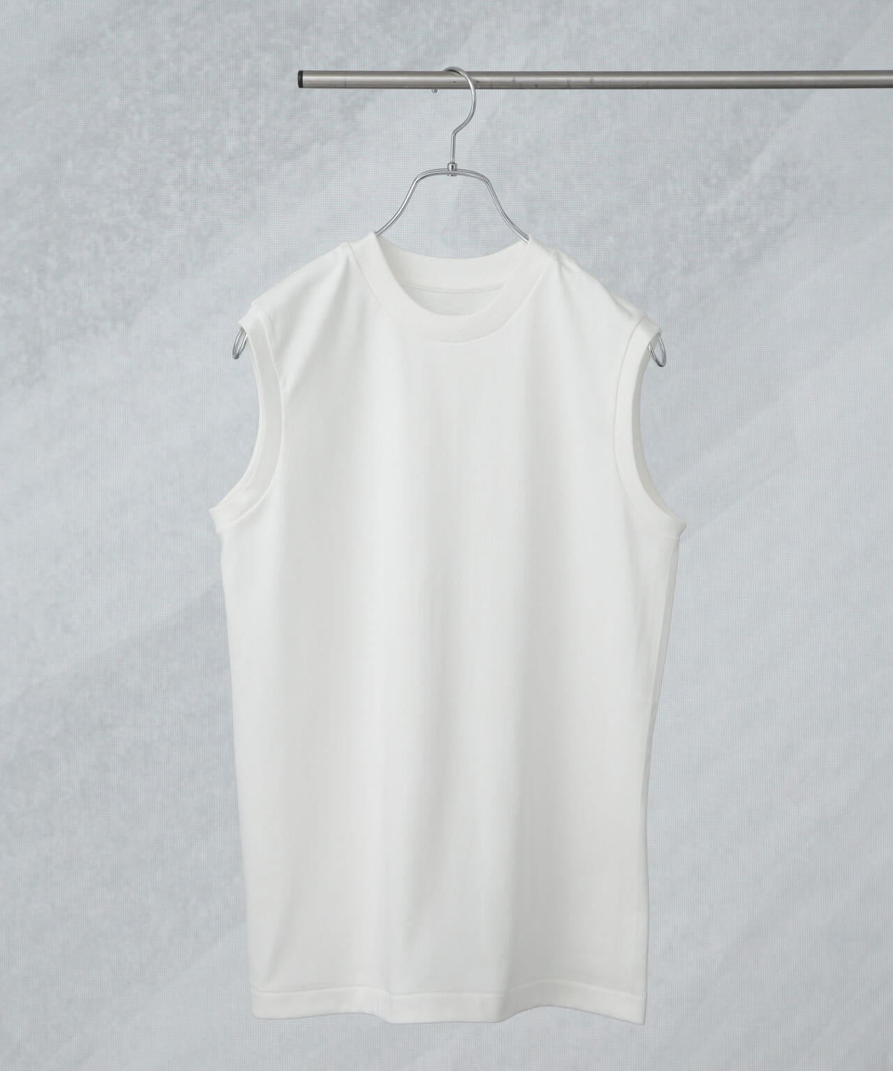 Hanes/1P T-SHIRTS SHIRO スリーブレスTシャツ 6715124011