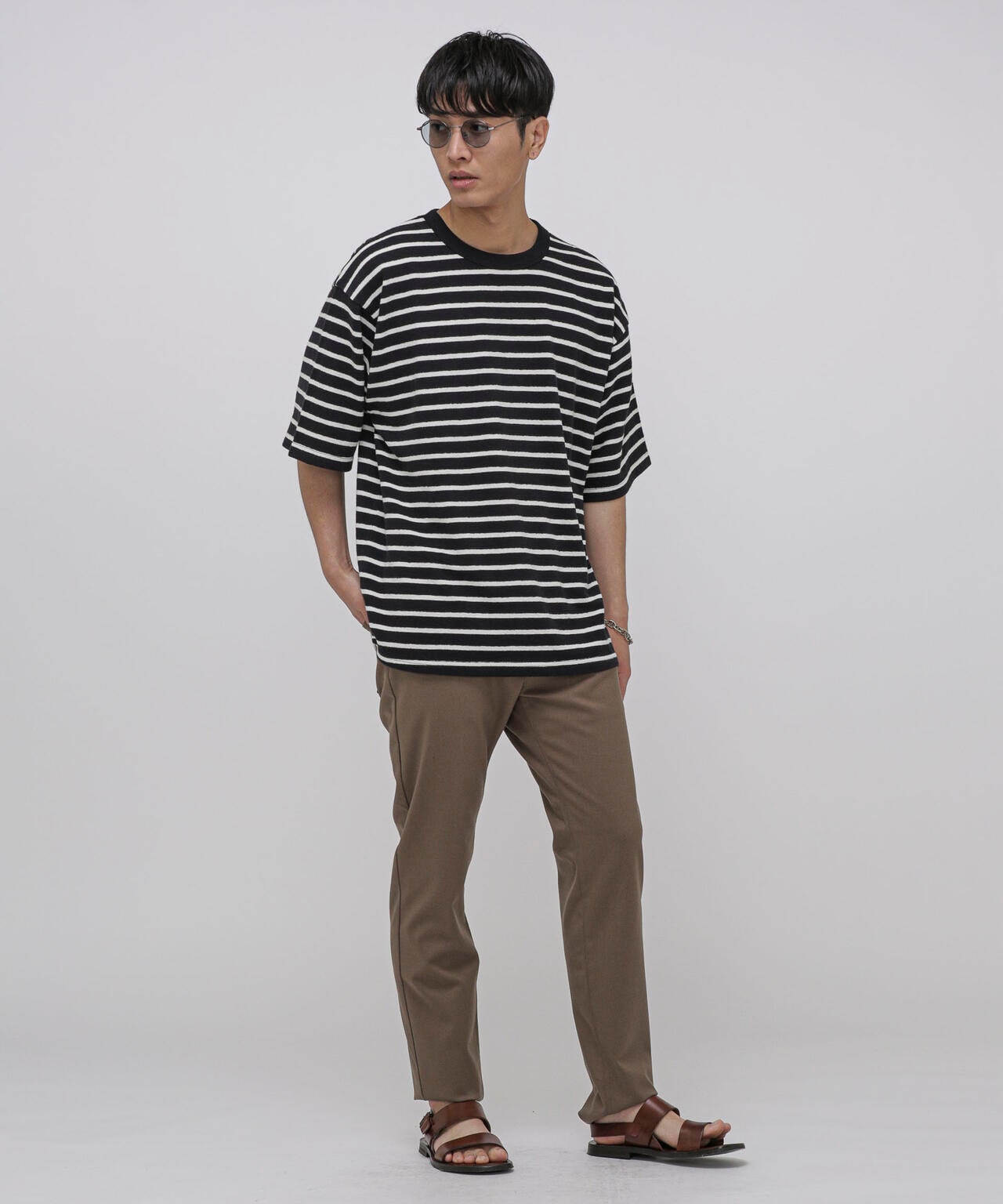 サマーブークレラウンドTシャツ 6683224204