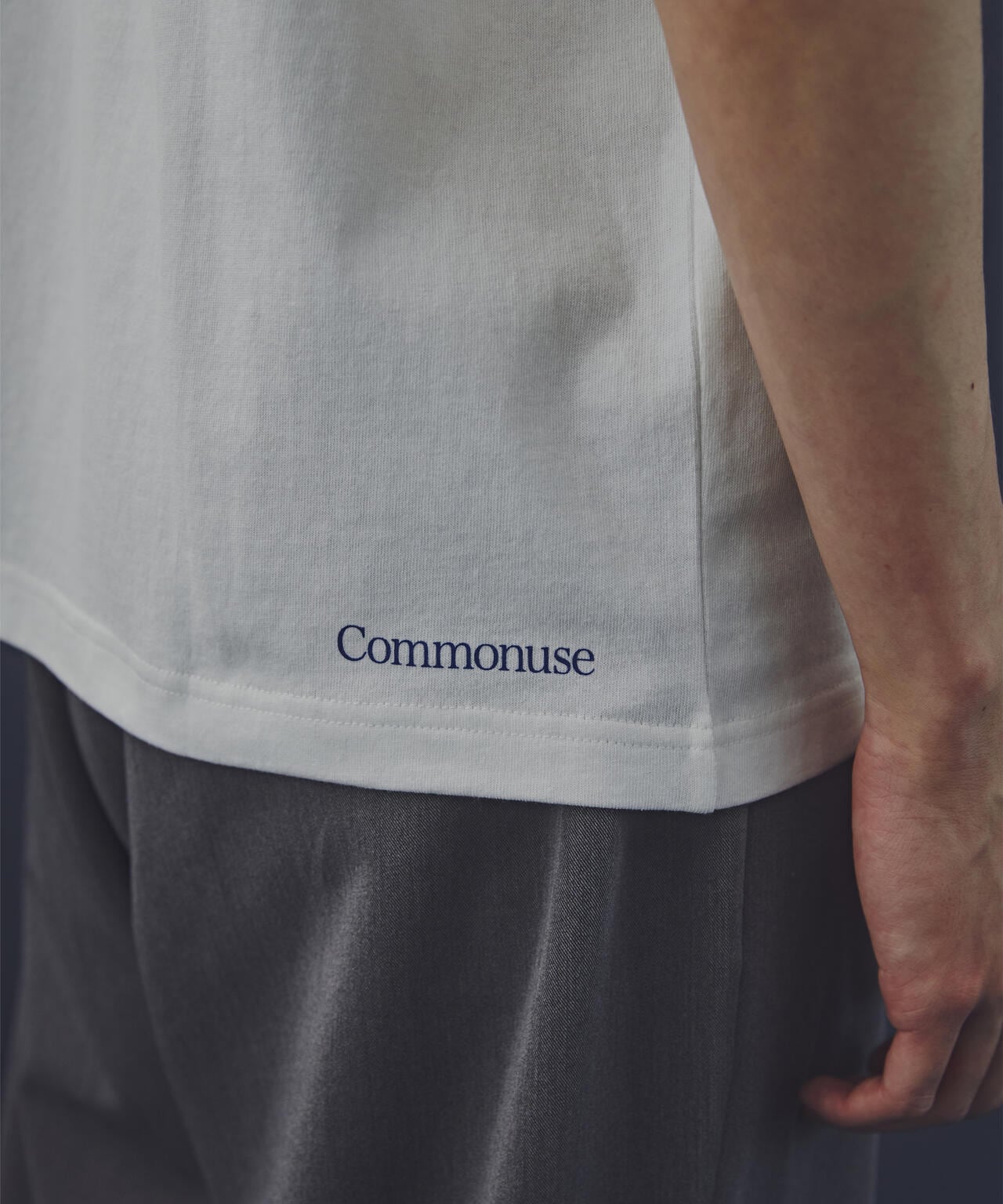 「Commonuse」ヴィンテージライク Flowers Tシャツ 6724224214