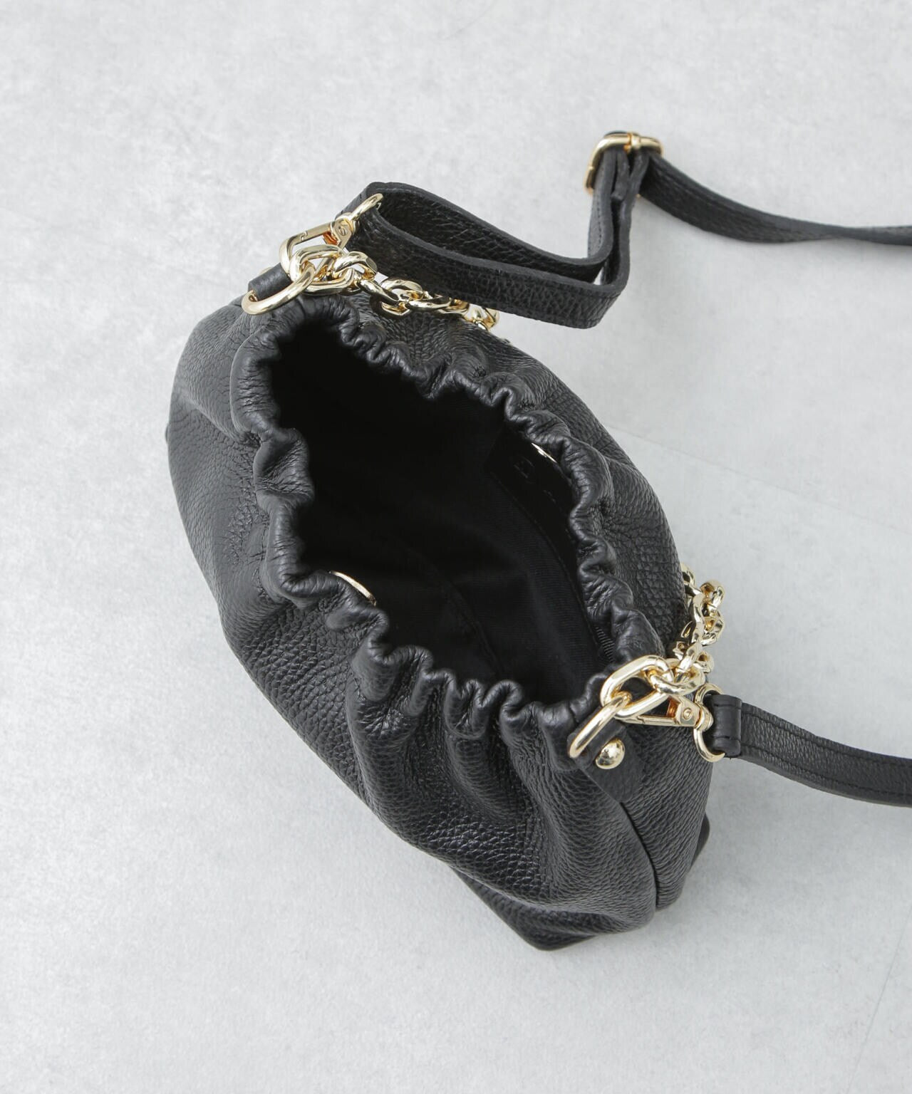 9fb747be-48bb-541a-a97a-c31aed17299f_Image